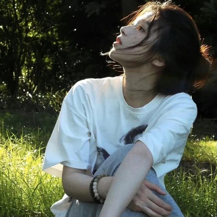 蕾丝炸弹